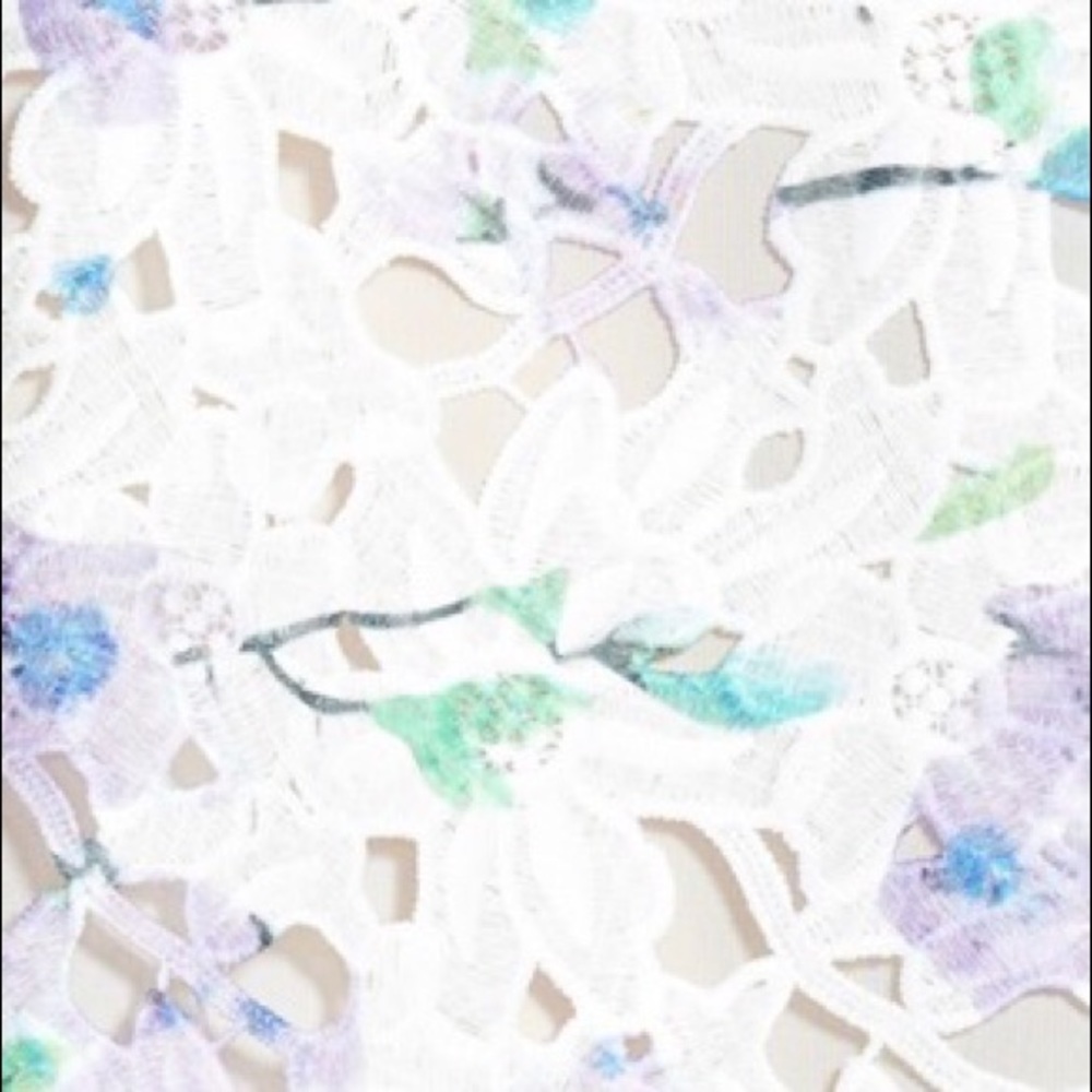 ASTR Printed Lace Camisole - Picture 6 of 6